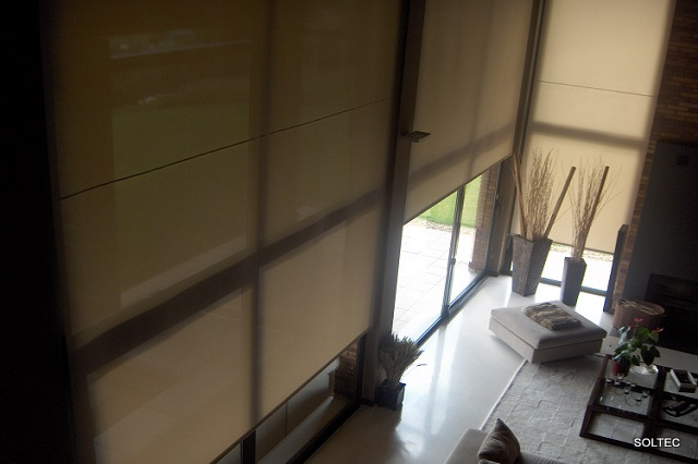 Estor enrollable. Cortinas en Asturias